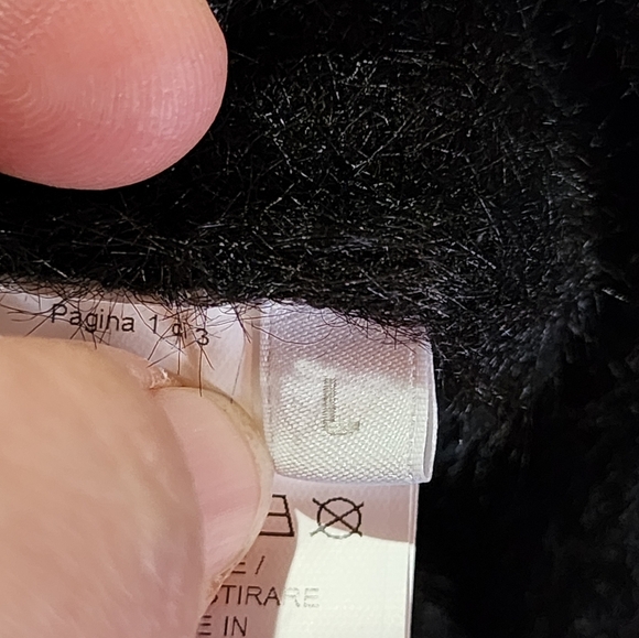 PINKO UP Girls Black Fuzzy Sweater Size L - Shoulder Button Detail, Soft Stylish - Picture 3 of 5